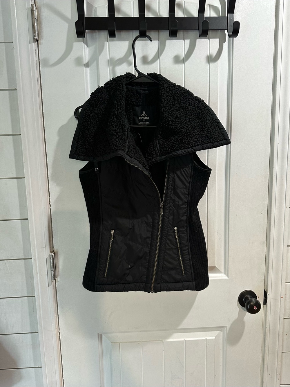 prAna Esla Quilted Sherpa Collar Vest XS Black Full Zip Knit Panel Outdoor